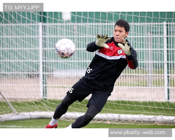 攻势足球的魅力与战术解析如何在现代足球中引领潮流与创新